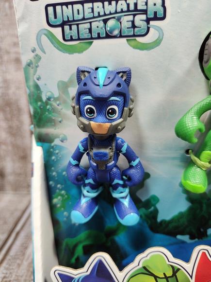 PJ Masks Underwater Heroes Dive Time Mission 4 Pack Action Figures w/ Octobella - Picture 3 of 8